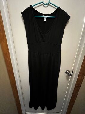 Classic Black V-Neck Maxi Dress with Smocked Waist